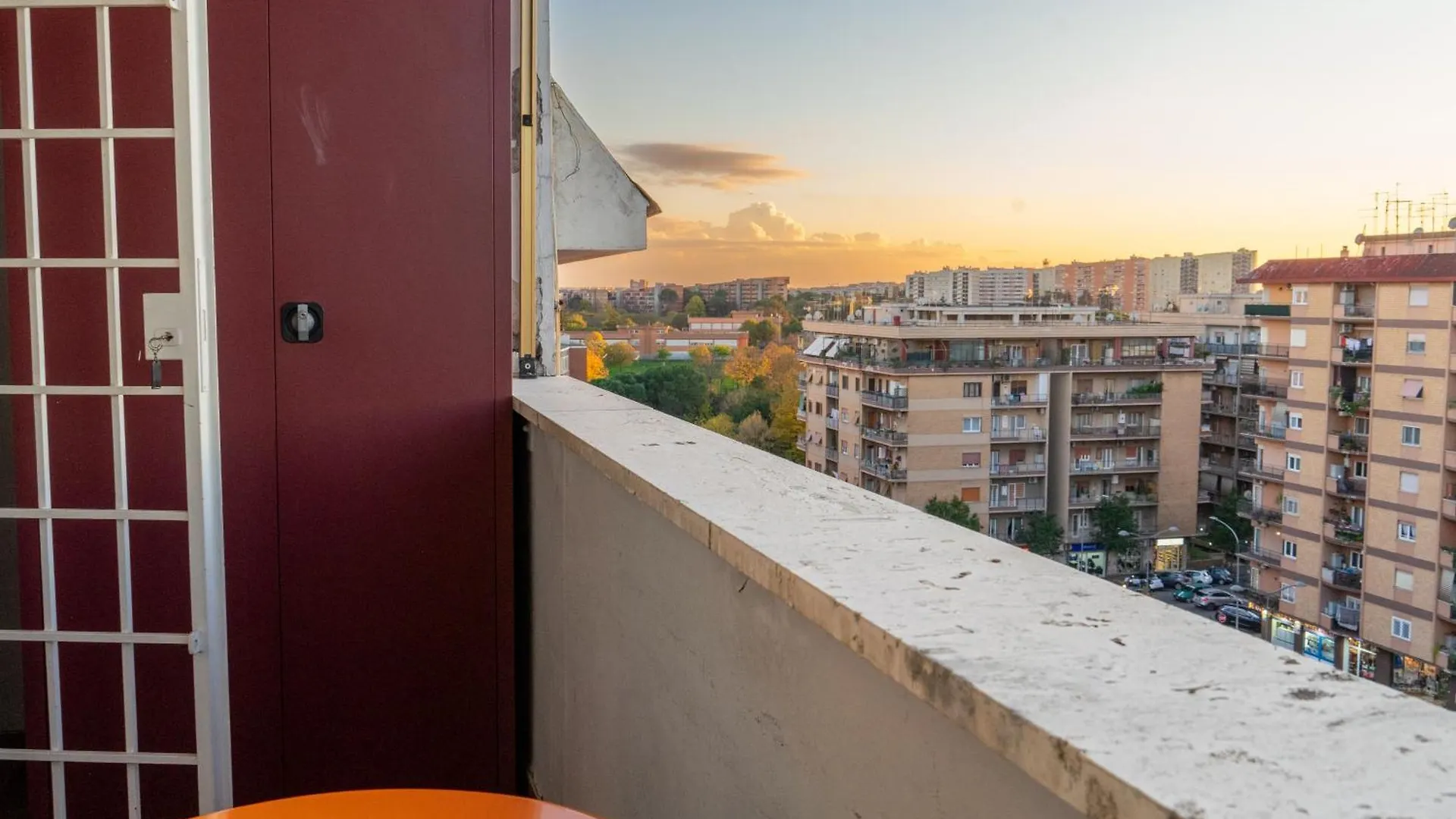 Comfortable, Wide And Cozy Apartment Rome